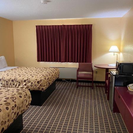 America'S Stay Inn Stewartville Buitenkant foto