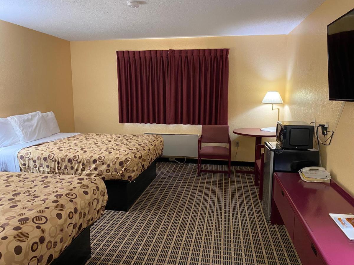 America'S Stay Inn Stewartville Buitenkant foto