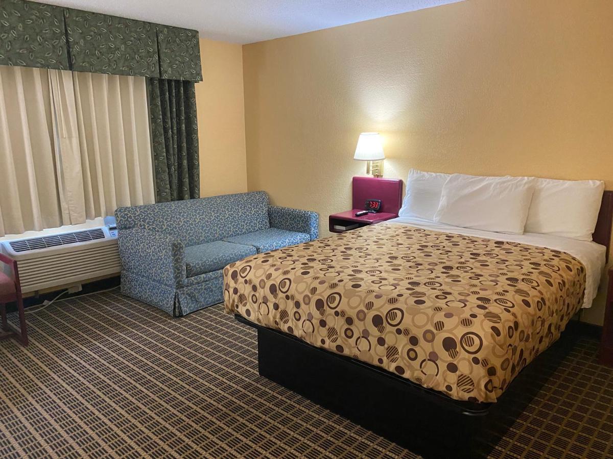 America'S Stay Inn Stewartville Buitenkant foto