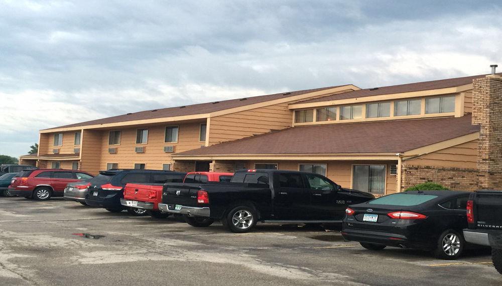America'S Stay Inn Stewartville Buitenkant foto