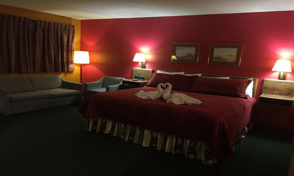America'S Stay Inn Stewartville Buitenkant foto