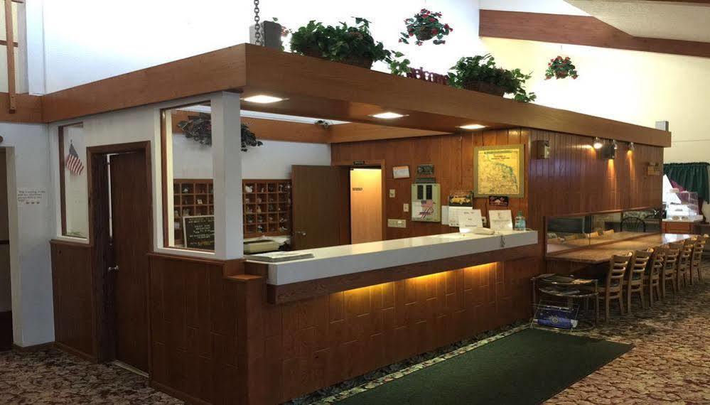 America'S Stay Inn Stewartville Buitenkant foto