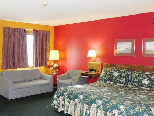 America'S Stay Inn Stewartville Buitenkant foto